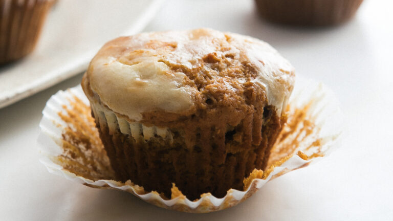 Pumpkin Cheesecake Muffins horizontal